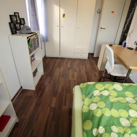 3 Single - Fair Area *